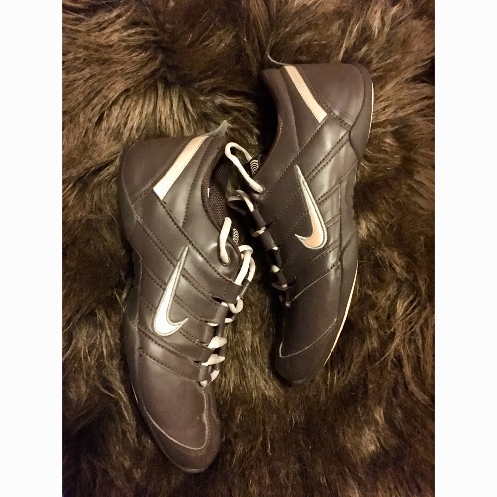 Nike Dance / Zumba Shoes - Size 6.5